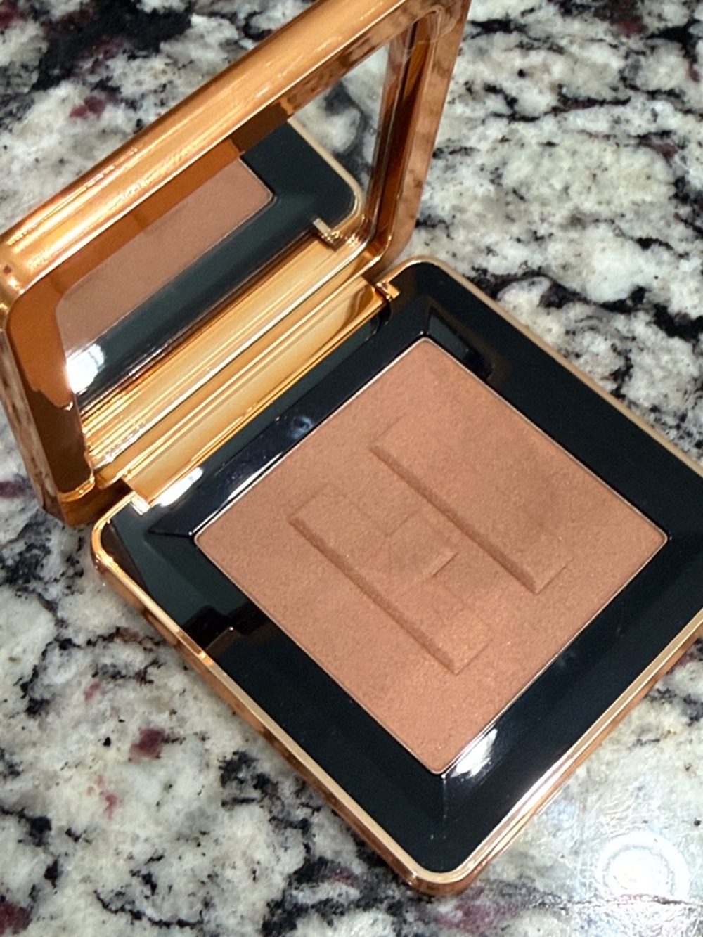 Haus Labs By Lady Gaga Terra Sol Velvet Bronzer - Terra Sol